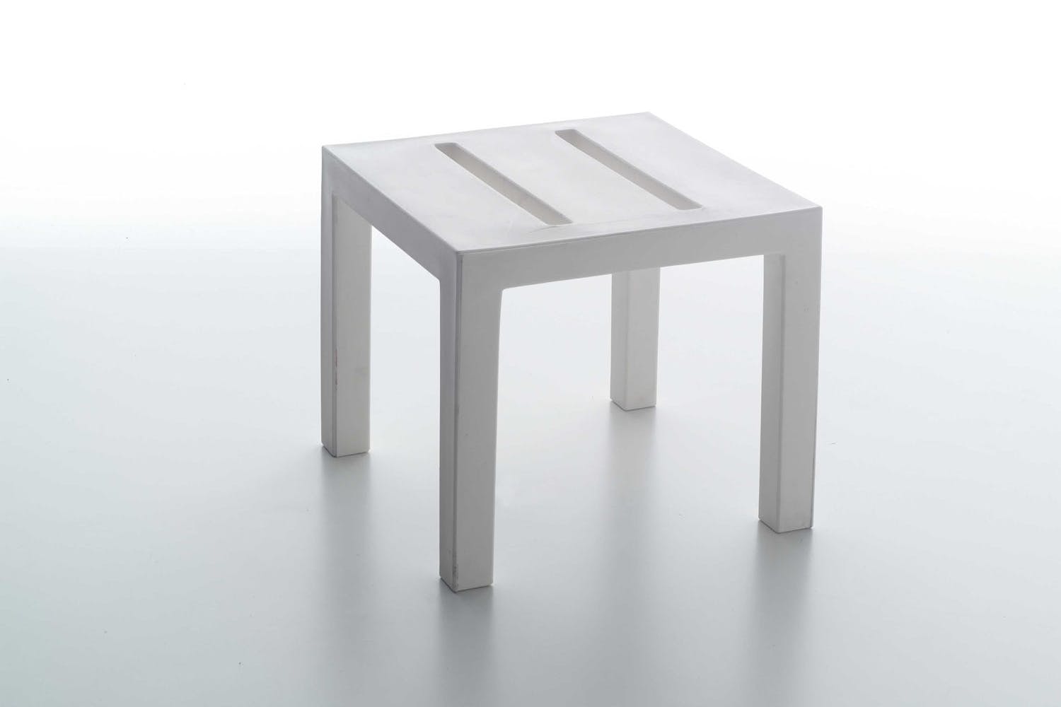 Handy 45 Outdoor Table by Serralunga Furniture Tables